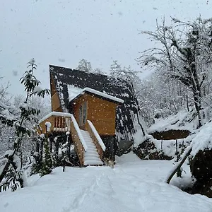 Thoma's Hut-თომას ქოხი مكان تخييم