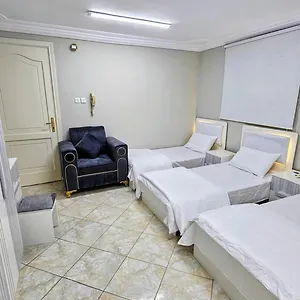 راقية قرب المسجد النبوي 1 شقة